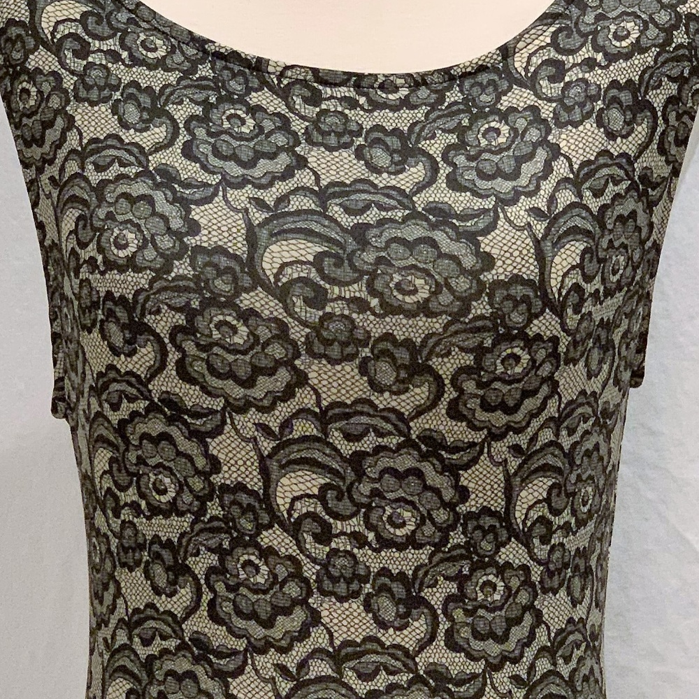 Forever 21 Dress. Lace "look" - Picture 2 of 5